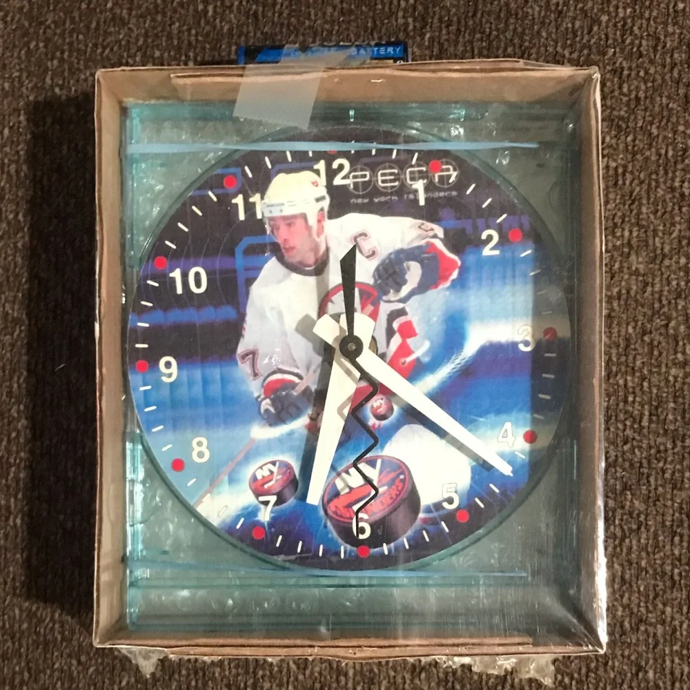 Michael Peca NY Islanders Clock